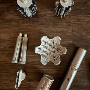 Shark FlexStyle with 6 attachments!